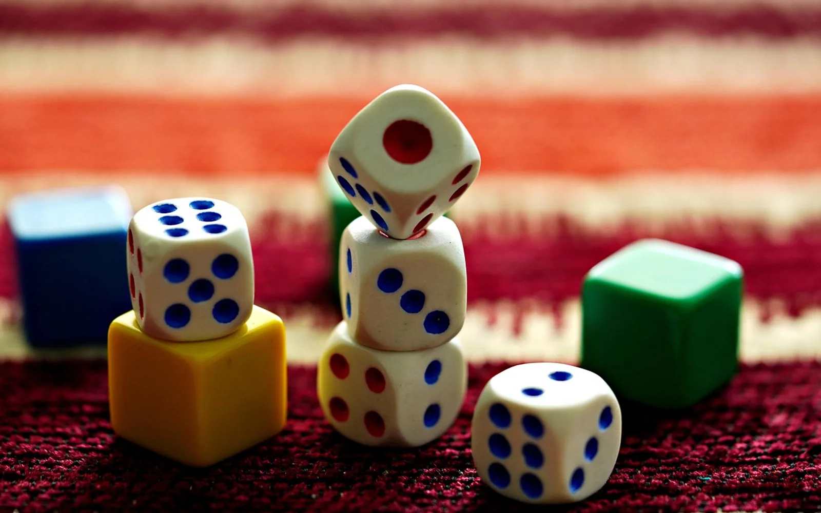 Dice, game and board games